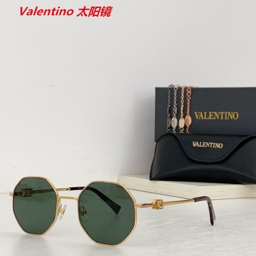 V.a.l.e.n.t.i.n.o. Sunglasses AAAA 4239