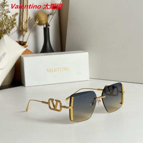 V.a.l.e.n.t.i.n.o. Sunglasses AAAA 4140