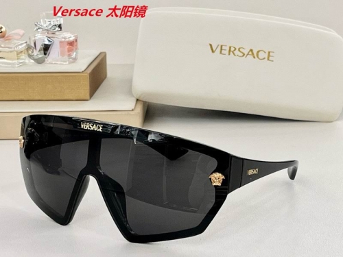 V.e.r.s.a.c.e. Sunglasses AAAA 4136