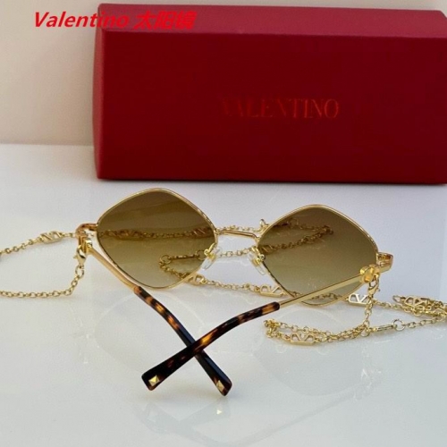 V.a.l.e.n.t.i.n.o. Sunglasses AAAA 4216