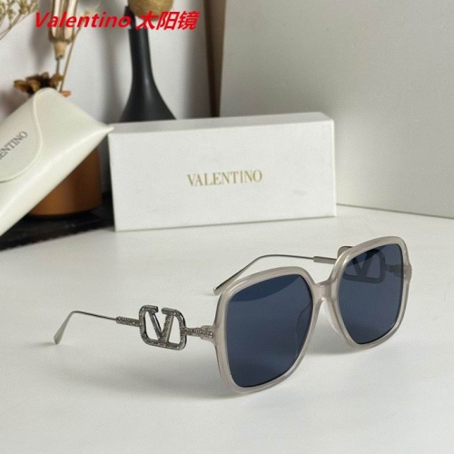 V.a.l.e.n.t.i.n.o. Sunglasses AAAA 4061