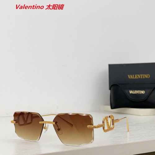 V.a.l.e.n.t.i.n.o. Sunglasses AAAA 4182