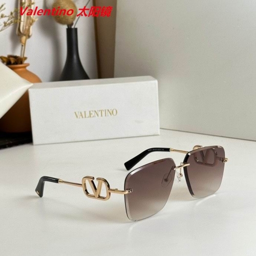 V.a.l.e.n.t.i.n.o. Sunglasses AAAA 4095