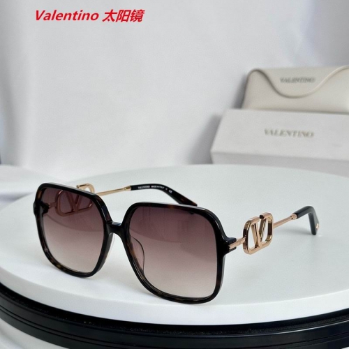 V.a.l.e.n.t.i.n.o. Sunglasses AAAA 4321