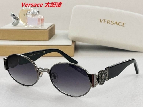 V.e.r.s.a.c.e. Sunglasses AAAA 4029