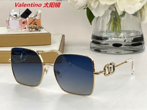 V.a.l.e.n.t.i.n.o. Sunglasses AAAA 4036