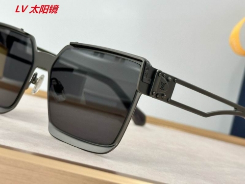 L...V... Sunglasses AAAA 4992