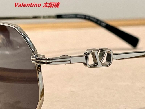 V.a.l.e.n.t.i.n.o. Sunglasses AAAA 4191