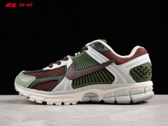Air Zoom Vomero 5 Sneakers 052 Men/Women