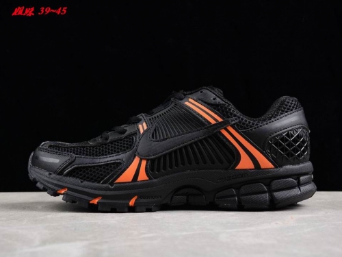 Air Zoom Vomero 5 Sneakers 063 Men