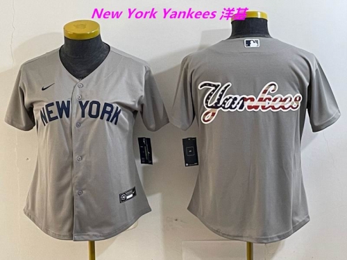 MLB New York Yankees 910 Women
