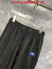 B.u.r.b.e.r.r.y. Short Suit 3893 Men