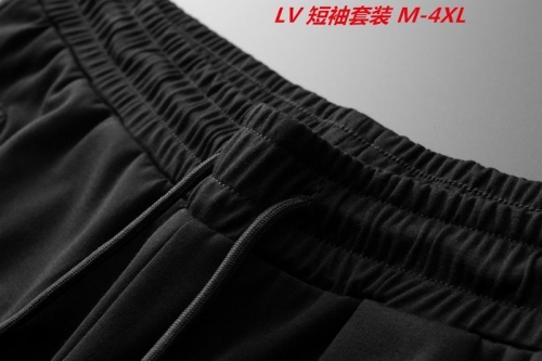 L...V... Short Suit 3724 Men