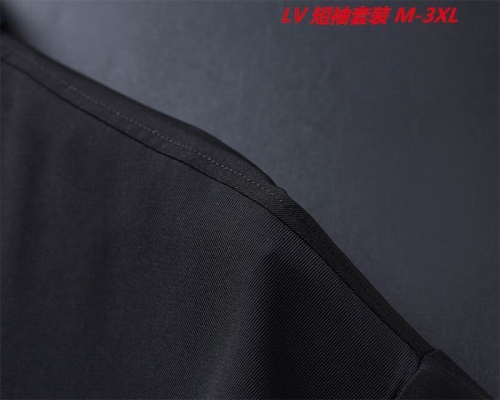 L...V... Short Suit 4141 Men