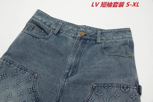 L...V... Short Suit 3272 Men