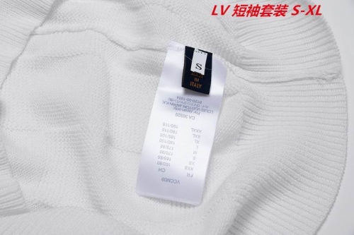 L...V... Short Suit 3332 Men