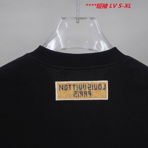 L...V... Round neck 13991 Men