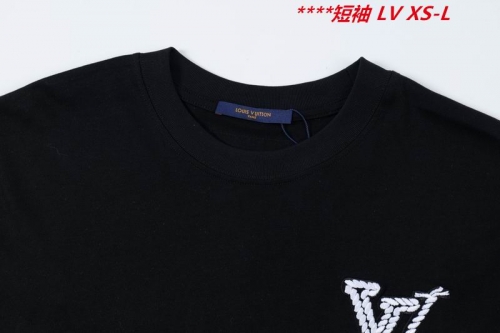 L...V... Round neck 13722 Men