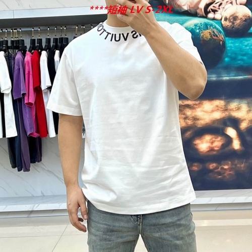 L...V... Round neck 15377 Men