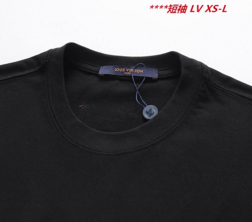 L...V... Round neck 10881 Men