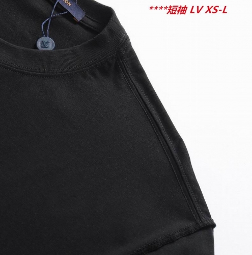 L...V... Round neck 10942 Men