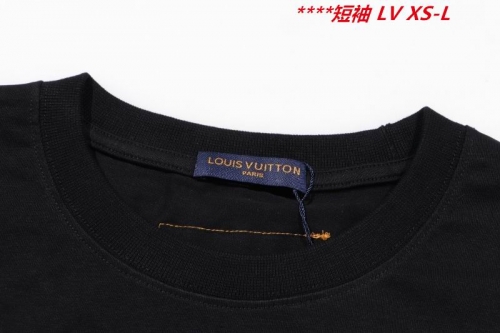 L...V... Round neck 10548 Men