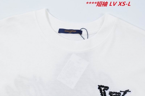 L...V... Round neck 13731 Men