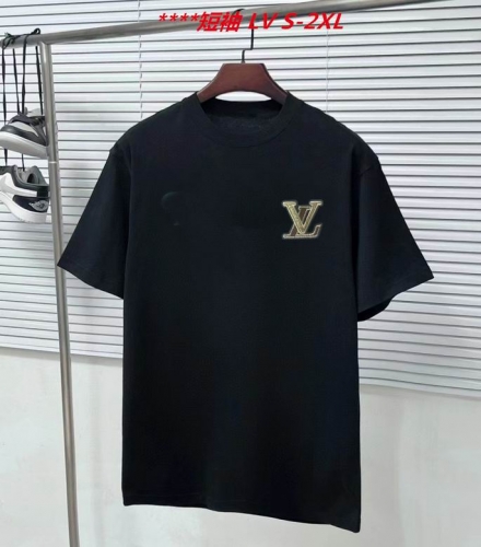 L...V... Round neck 15752 Men