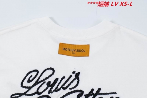 L...V... Round neck 13727 Men