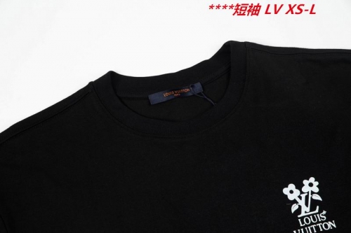 L...V... Round neck 10773 Men