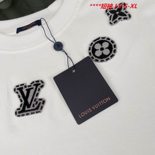 L...V... Round neck 14214 Men