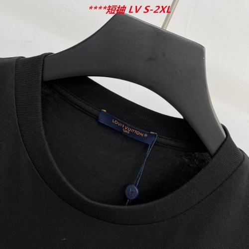 L...V... Round neck 15701 Men