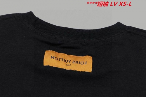 L...V... Round neck 10583 Men