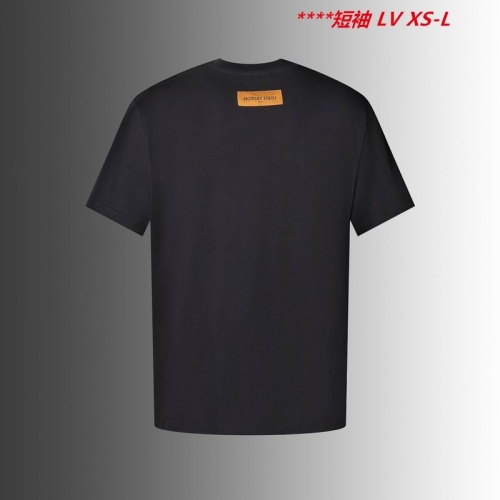 L...V... Round neck 10745 Men