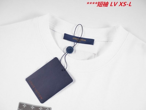 L...V... Round neck 10647 Men