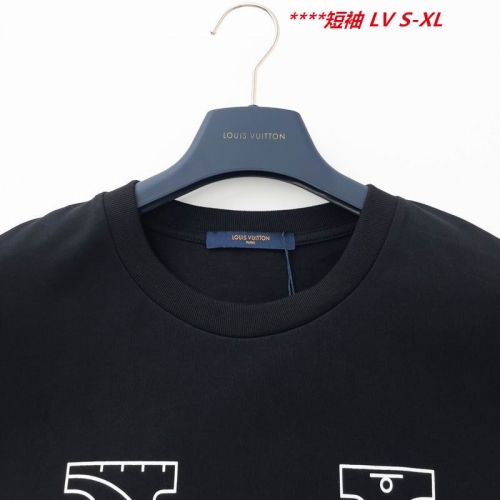 L...V... Round neck 14350 Men