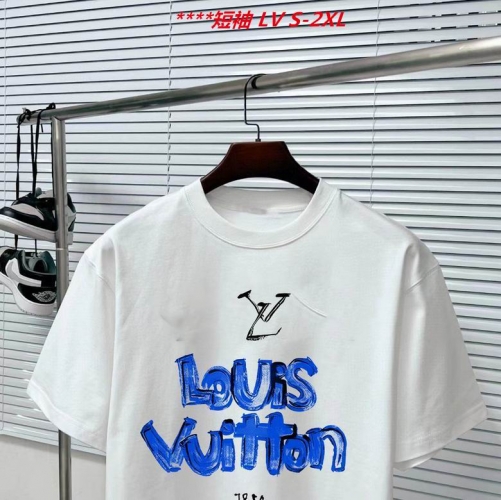 L...V... Round neck 15757 Men