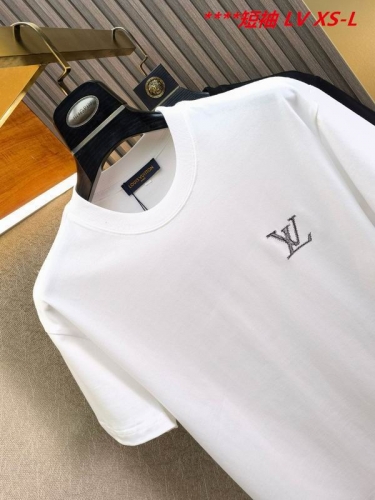 L...V... Round neck 12425 Men