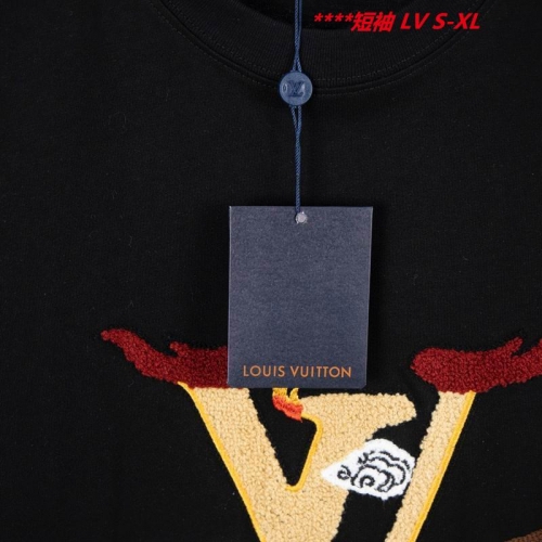 L...V... Round neck 13933 Men