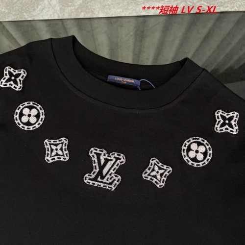 L...V... Round neck 14222 Men