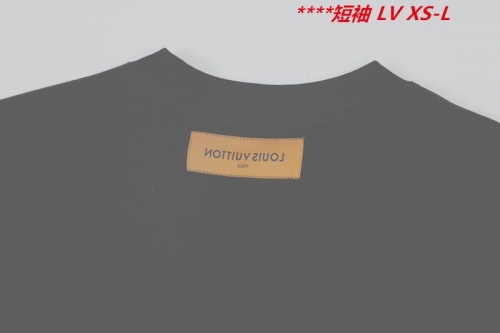 L...V... Round neck 13582 Men