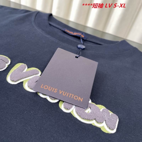 L...V... Round neck 14072 Men