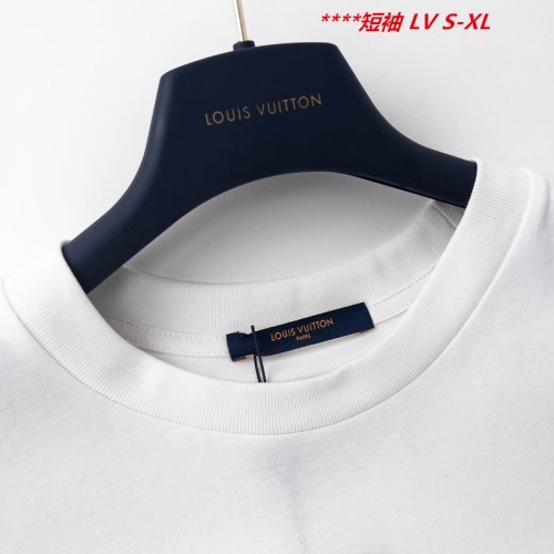 L...V... Round neck 14334 Men