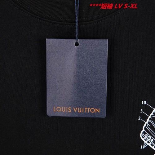 L...V... Round neck 13836 Men