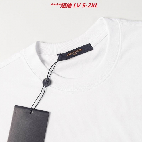 L...V... Round neck 15811 Men