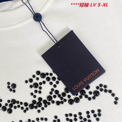 L...V... Round neck 15122 Men