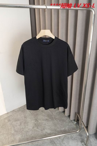 L...V... Round neck 12121 Men