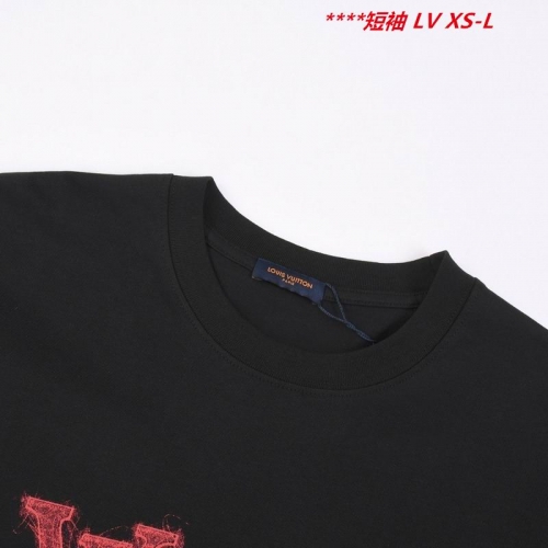 L...V... Round neck 10666 Men