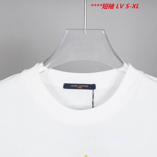 L...V... Round neck 13917 Men