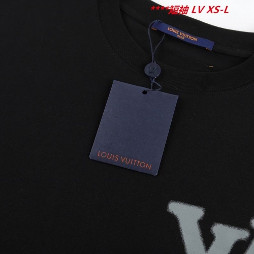 L...V... Round neck 13144 Men